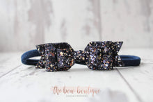 Load image into Gallery viewer, Double glitter bows (25 colours)