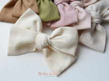 Load image into Gallery viewer, Sweetheart bows - 10 Colours