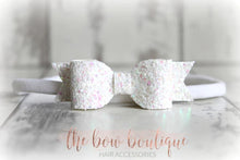 Load image into Gallery viewer, Small glitter bows (25 Colours)