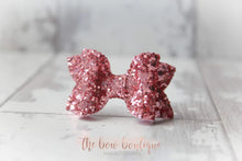 Load image into Gallery viewer, Mini deluxe glitter bows (25 Colours)
