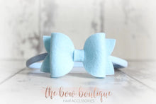 Load image into Gallery viewer, Medium deluxe felt bows (25 Colours)