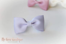 Load image into Gallery viewer, Pinch bows - 33 Colours