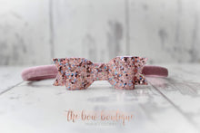 Load image into Gallery viewer, Small glitter bows (25 Colours)
