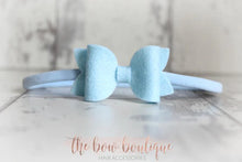 Load image into Gallery viewer, Mini deluxe felt bows (25 Colours)