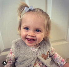 Load image into Gallery viewer, Mini baby glitter bows (25 Colours)