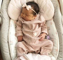 Load image into Gallery viewer, Small luxury felt bows (25 Colours)