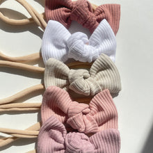 Load image into Gallery viewer, Ribbed bow set