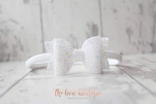 Load image into Gallery viewer, Medium deluxe glitter bows (25 Colours)