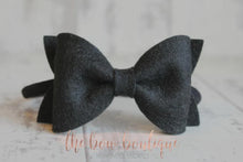 Load image into Gallery viewer, Large luxury felt bows (25 Colours)