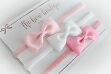 Load image into Gallery viewer, The pinks pinch bow headband set