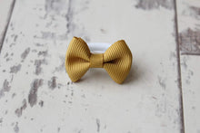 Load image into Gallery viewer, Mini pinch bows - 33 Colours