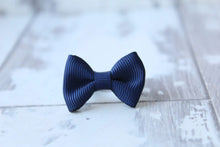 Load image into Gallery viewer, Mini pinch bows - 33 Colours