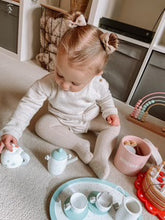 Load image into Gallery viewer, Pinch bows - 33 Colours