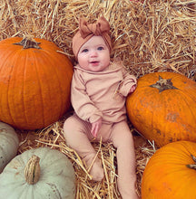 Load image into Gallery viewer, Dusky peach headwrap