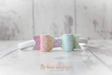 Load image into Gallery viewer, Small glitter bows (25 Colours)