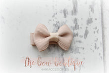 Load image into Gallery viewer, Mini pinch bows - 33 Colours
