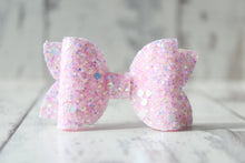 Load image into Gallery viewer, Medium deluxe glitter bows (25 Colours)