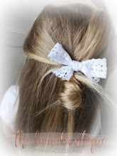 Load image into Gallery viewer, Lace hand tied hair bows (2 Colours)