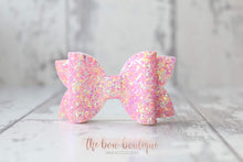 Load image into Gallery viewer, Medium deluxe glitter bows (25 Colours)