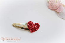 Load image into Gallery viewer, My first glitter heart snappy clip (25 Colours)