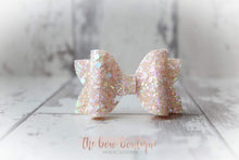 Load image into Gallery viewer, Medium deluxe glitter bows (25 Colours)