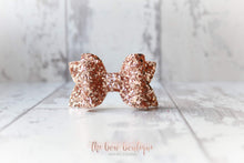 Load image into Gallery viewer, Medium deluxe glitter bows (25 Colours)