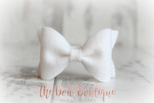 Load image into Gallery viewer, Small luxury felt bows (25 Colours)