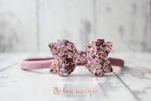 Load image into Gallery viewer, Mini deluxe glitter bows (25 Colours)