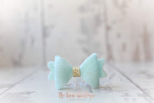 Load image into Gallery viewer, Mini baby felt gold centre bows ( 25 Colours )