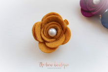 Load image into Gallery viewer, Large felt flower clips with pearl (26 Colours)