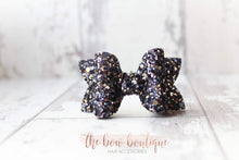 Load image into Gallery viewer, Medium deluxe glitter bows (25 Colours)