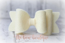 Load image into Gallery viewer, Chunky double felt bows (23 Colours)