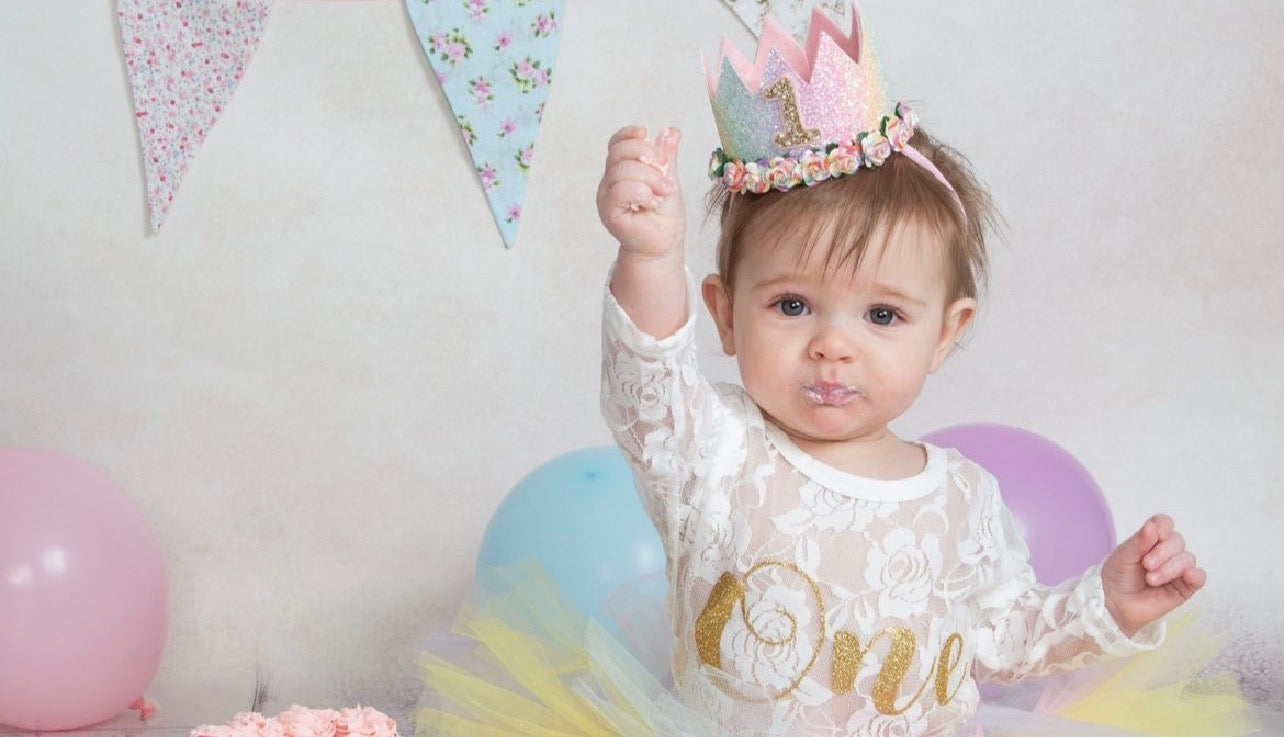 Birthday bows