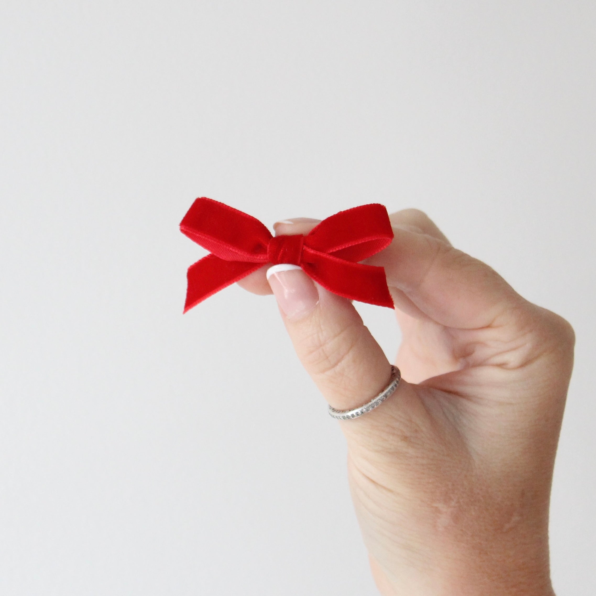 Mini velvet bows | 16 Colours | Clip or headband