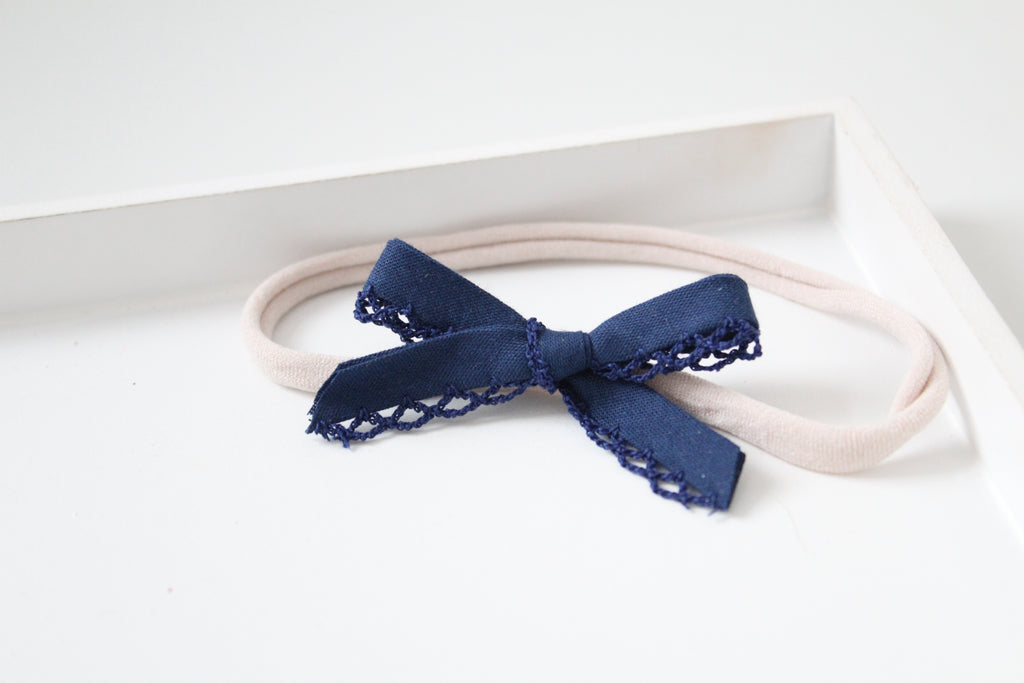 Hand tied bows | 16 Colours