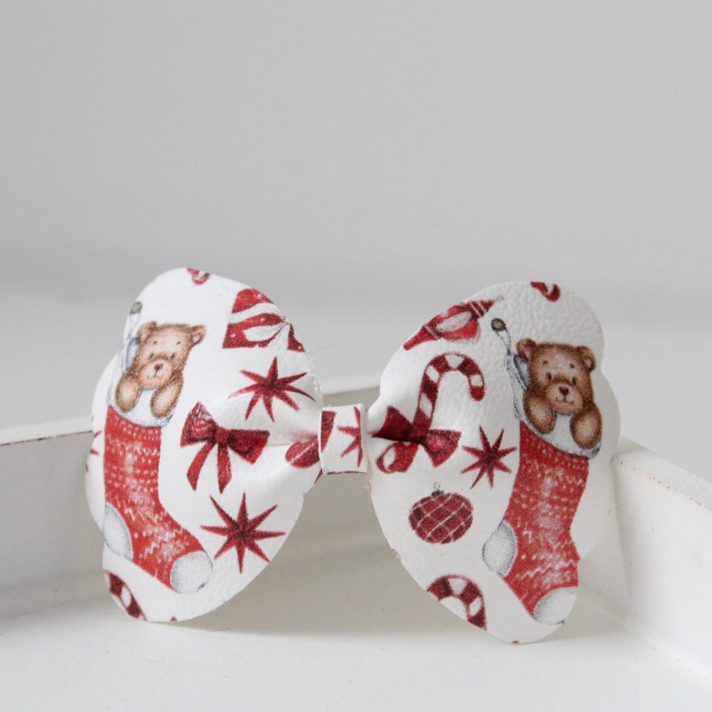 Traditional stocking bear scalloped bows | Clip or headband