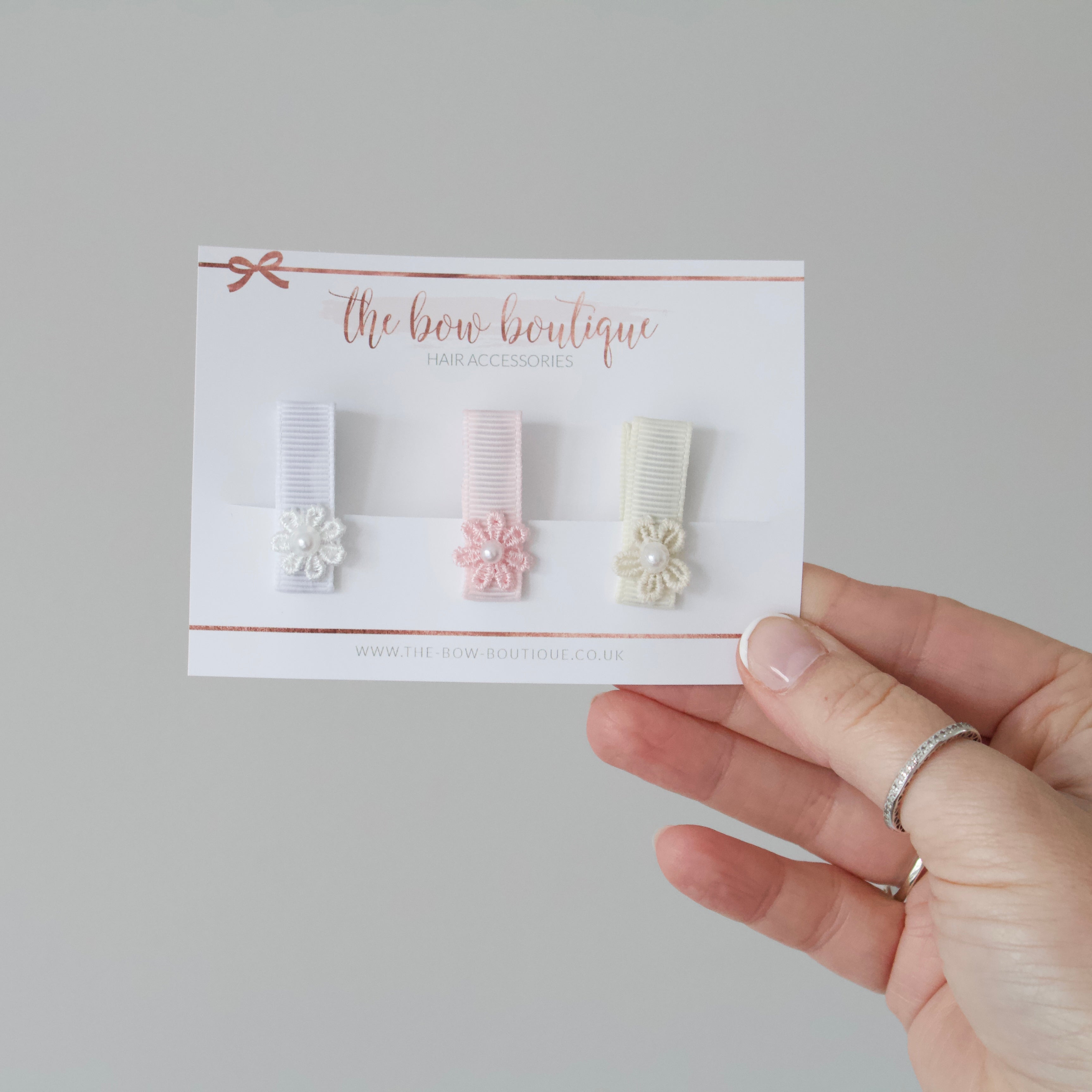 My first delicate flower clip | 4 Colours