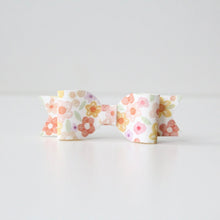 Load image into Gallery viewer, Summer floral small bows