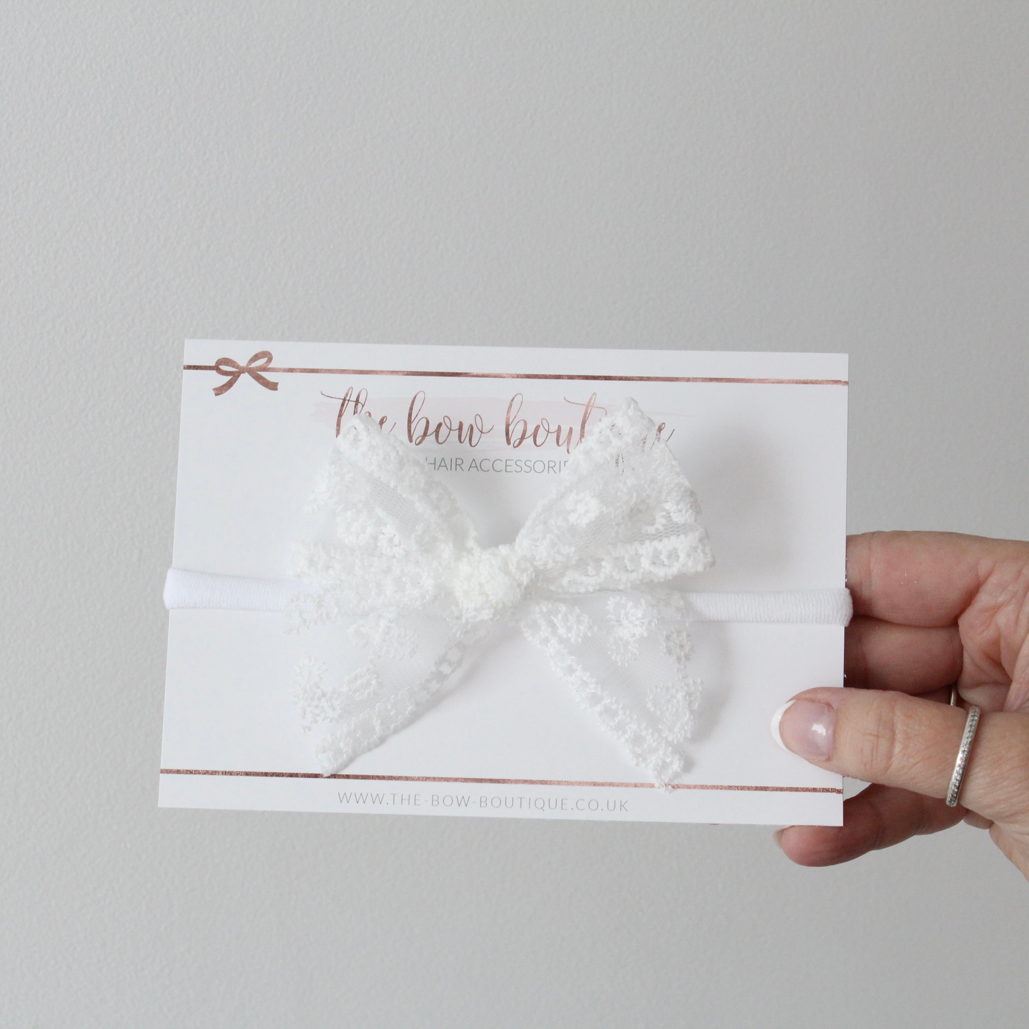 White lace bow | Clip or headband