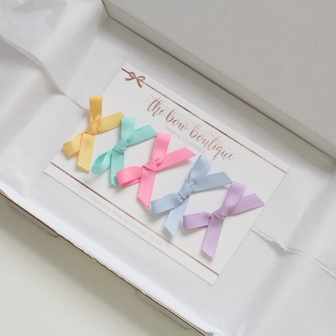 Hand tied summer ribbon bow clip set