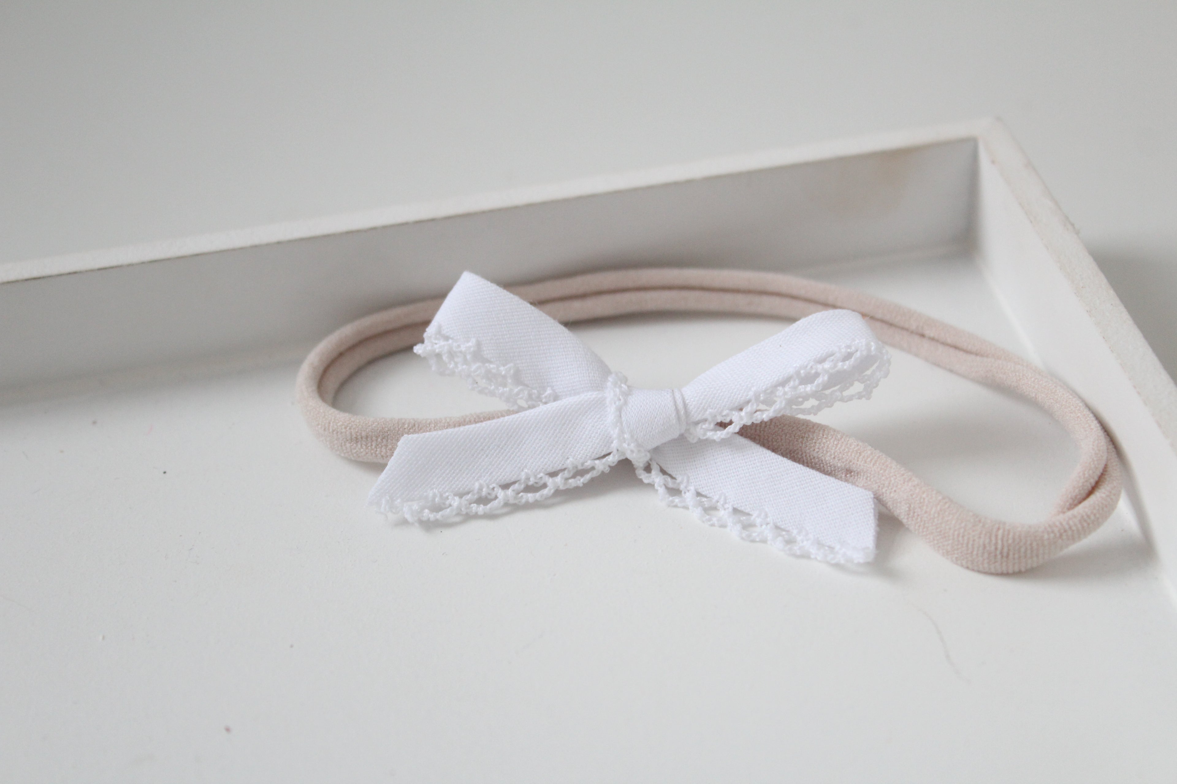Hand tied bows | 16 Colours