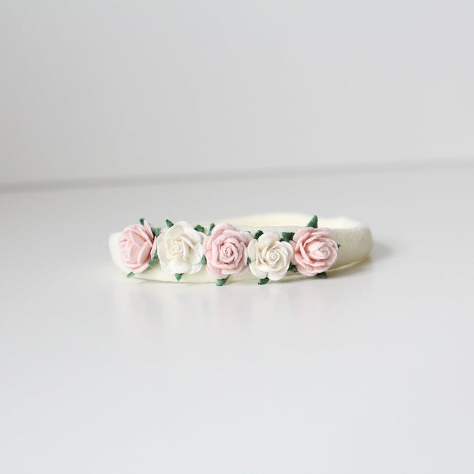 Delicate pink & cream daisy flowers - Clip or headband