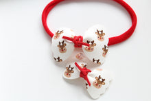 Load image into Gallery viewer, Reindeer scalloped bows