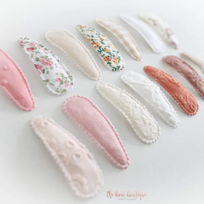 Embroidered snappy clips