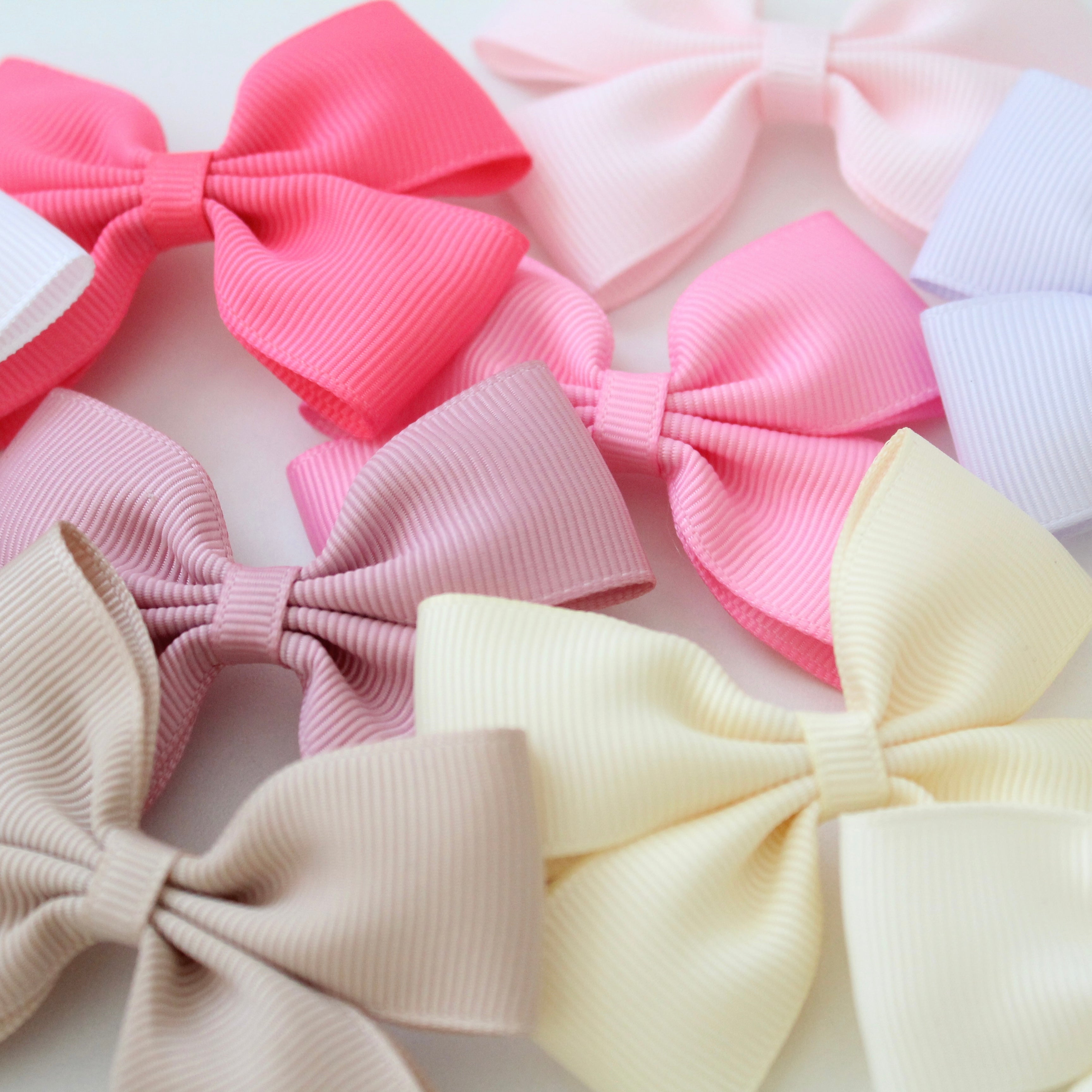 Double pinch ribbon bows | 32 colours | Clip or bobble