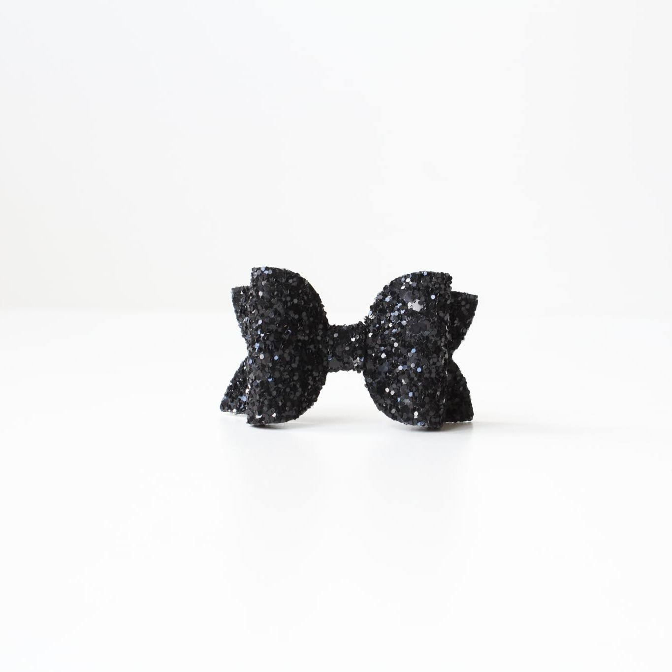 Medium deluxe glitter bows | 20 Colours | Clip or headband