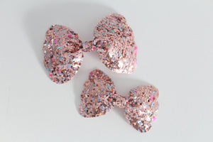 Dusky scalloped glitter bows