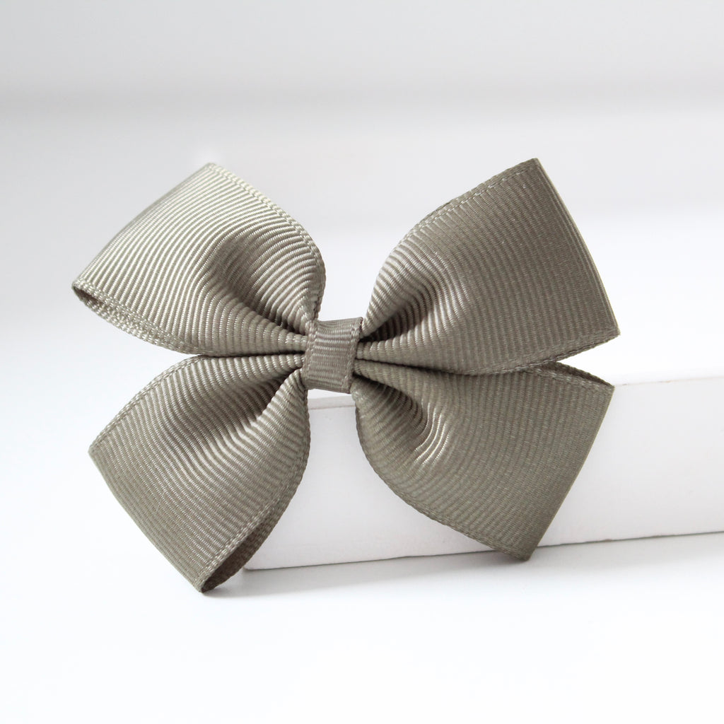 Double pinch ribbon bows | 32 colours | Clip or bobble