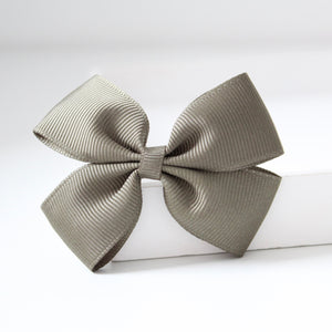 Double pinch ribbon bows 32 colours
