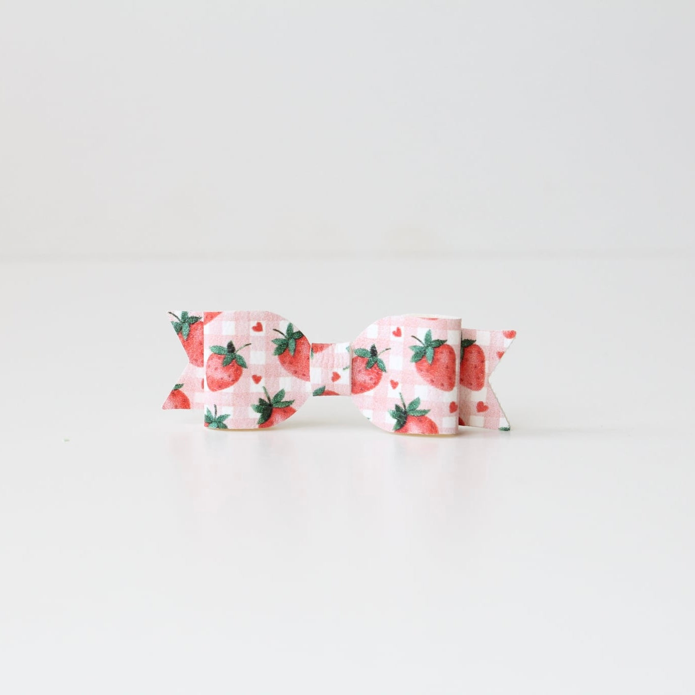 Strawberry gingham small bows
